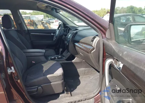 2011 Kia Sorento Lx из США, поврежденный, VIN 5XYKT3A16BG064386